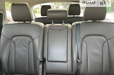 Внедорожник / Кроссовер Audi Q7 2013 в 
