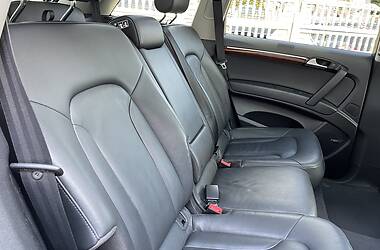 Внедорожник / Кроссовер Audi Q7 2011 в 