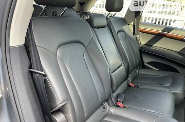 Внедорожник / Кроссовер Audi Q7 2011 в 