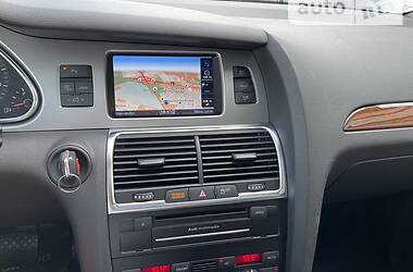 Внедорожник / Кроссовер Audi Q7 2011 в 
