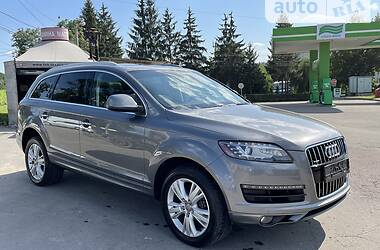 Внедорожник / Кроссовер Audi Q7 2011 в 