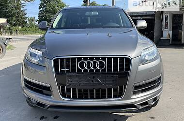 Внедорожник / Кроссовер Audi Q7 2011 в 