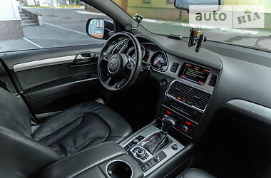 Позашляховик / Кросовер Audi Q7 2012 в Полтаві