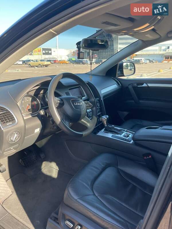 Позашляховик / Кросовер Audi Q7 2012 в Житомирі