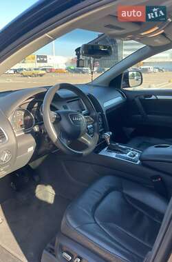 Внедорожник / Кроссовер Audi Q7 2012 в 