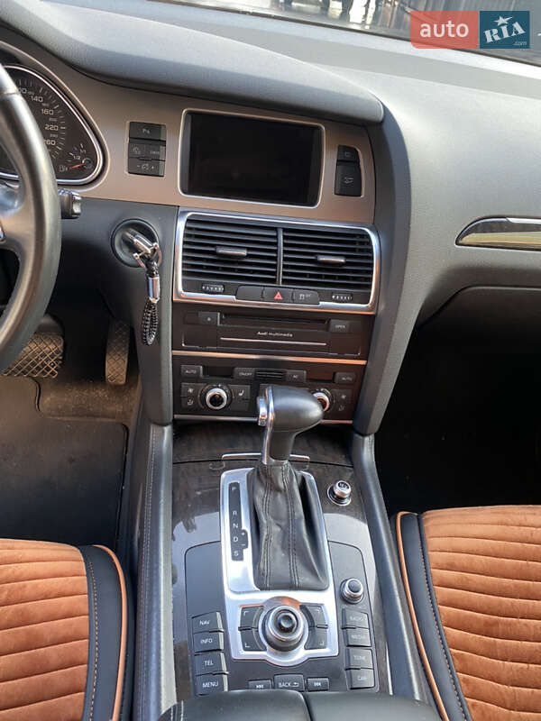 Внедорожник / Кроссовер Audi Q7 2012 в Днепре