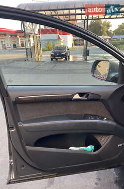 Внедорожник / Кроссовер Audi Q7 2012 в 