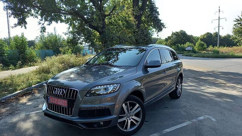 Позашляховик / Кросовер Audi Q7 2013 в Полтаві