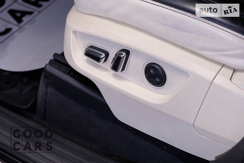 Позашляховик / Кросовер Audi Q7 2009 в Одесі