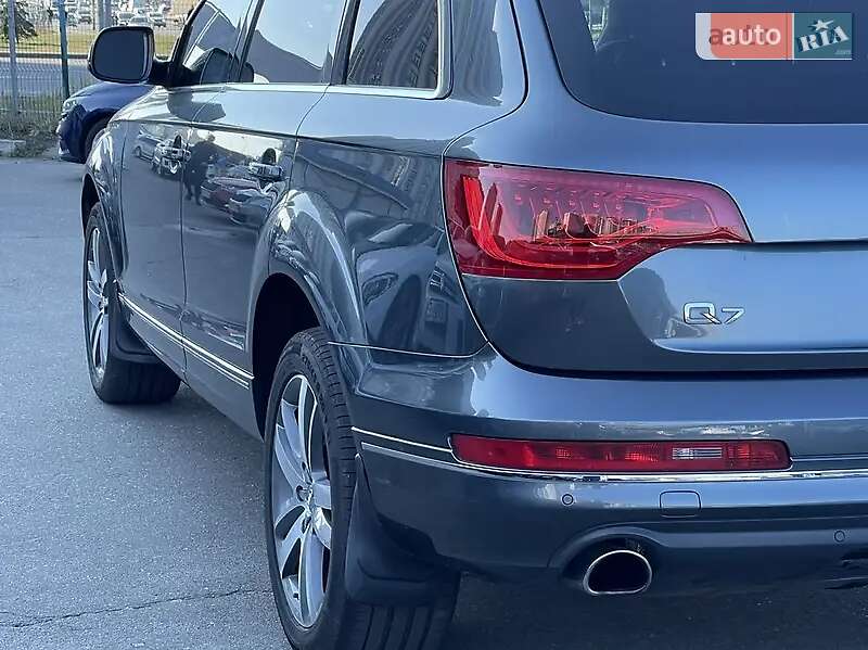 Позашляховик / Кросовер Audi Q7 2014 в Черкасах