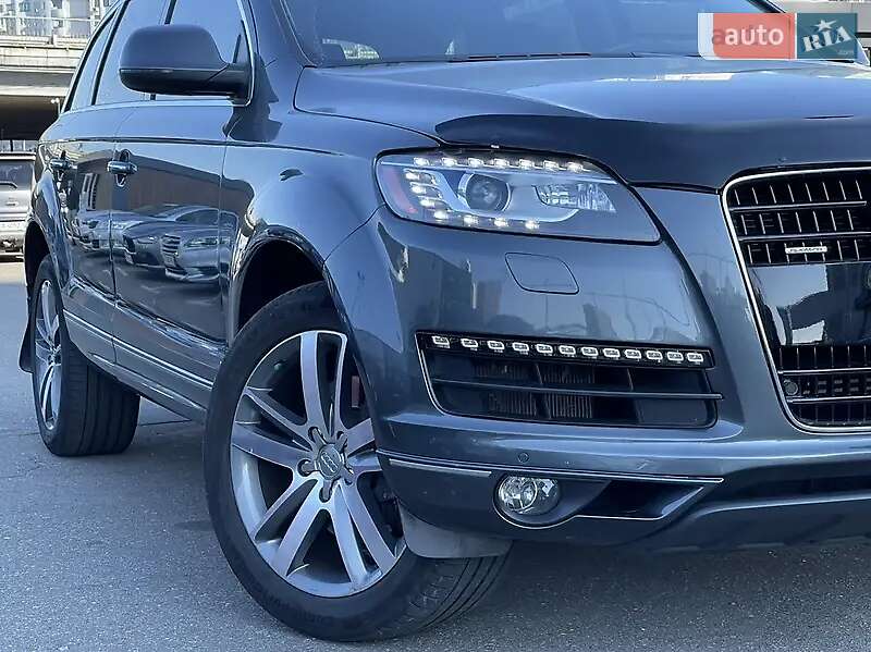 Позашляховик / Кросовер Audi Q7 2014 в Черкасах