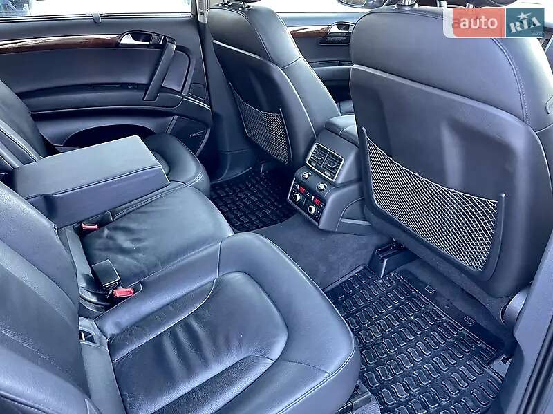 Позашляховик / Кросовер Audi Q7 2014 в Черкасах