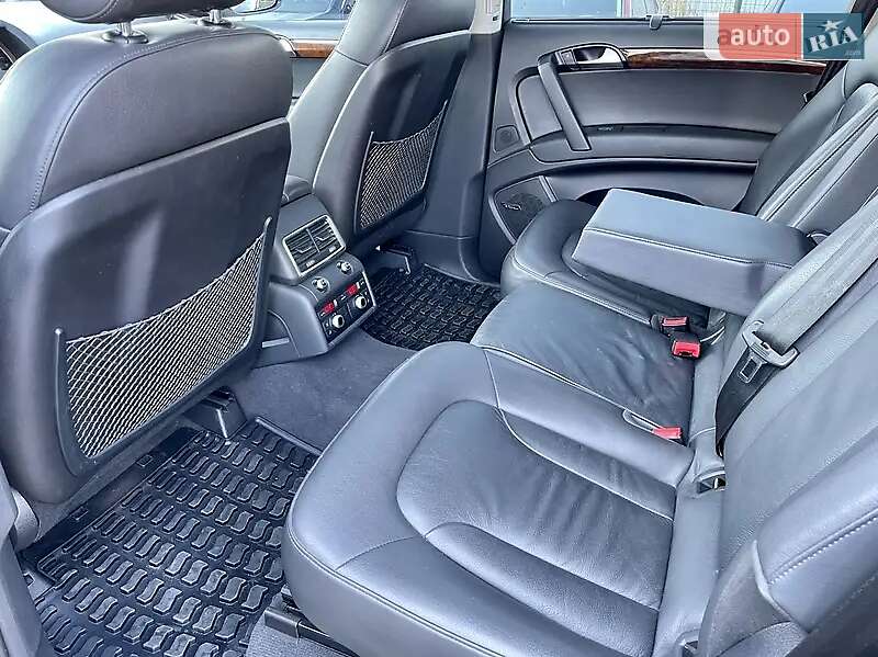 Позашляховик / Кросовер Audi Q7 2014 в Черкасах