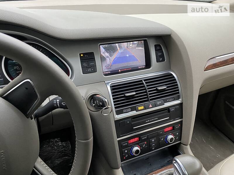 Внедорожник / Кроссовер Audi Q7 2012 в Киеве