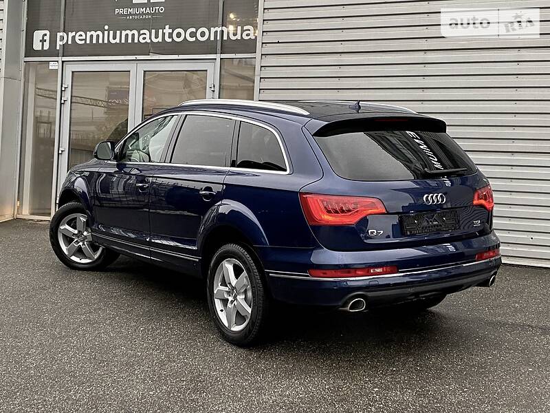 Внедорожник / Кроссовер Audi Q7 2012 в Киеве