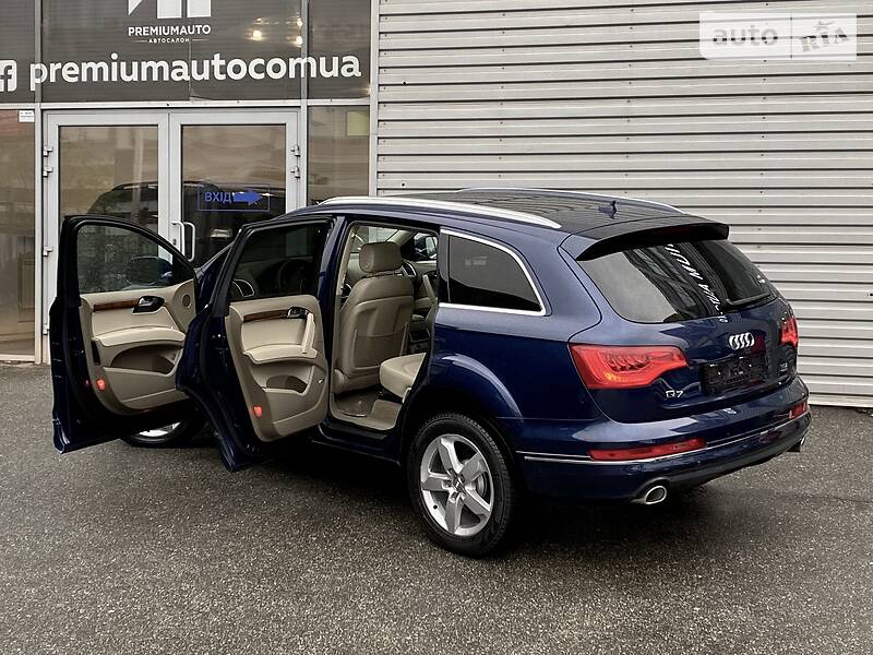 Внедорожник / Кроссовер Audi Q7 2012 в Киеве