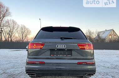 Внедорожник / Кроссовер Audi Q7 2017 в Луцке