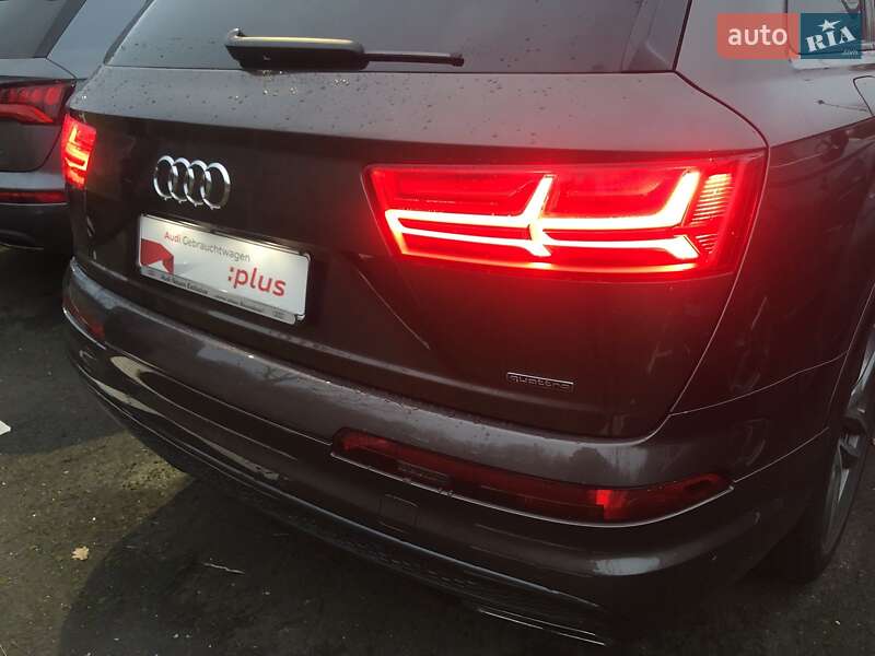Внедорожник / Кроссовер Audi Q7 2017 в Кременчуге