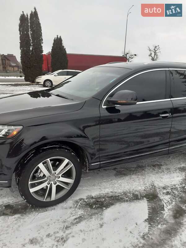 Позашляховик / Кросовер Audi Q7 2014 в Рівному