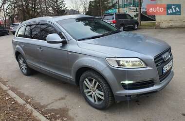 Внедорожник / Кроссовер Audi Q7 2007 в 