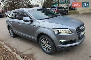 Внедорожник / Кроссовер Audi Q7 2007 в Черновцах