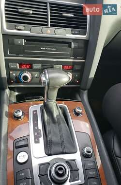 Позашляховик / Кросовер Audi Q7 2014 в 