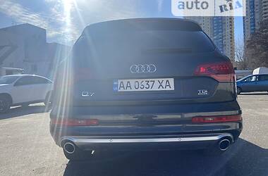 Универсал Audi Q7 2011 в 
