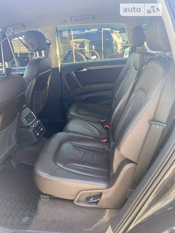 Універсал Audi Q7 2011 в Києві