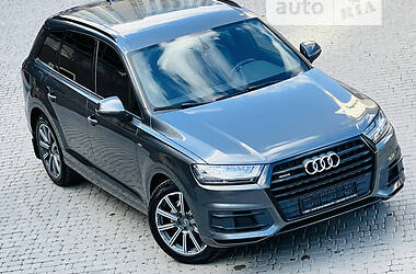 Внедорожник / Кроссовер Audi Q7 2015 в Одессе