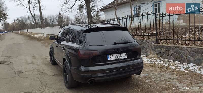 Внедорожник / Кроссовер Audi Q7 2010 в Гайсине
