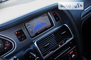 Позашляховик / Кросовер Audi Q7 2012 в 