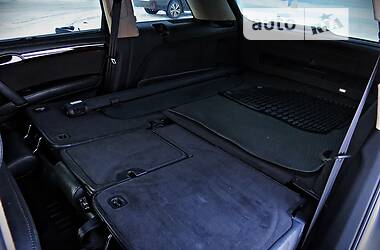 Позашляховик / Кросовер Audi Q7 2012 в 