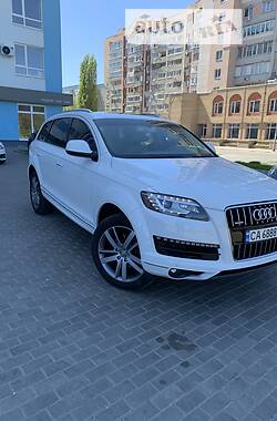 Позашляховик / Кросовер Audi Q7 2013 в Черкасах