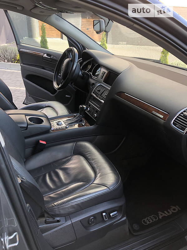 Позашляховик / Кросовер Audi Q7 2012 в Івано-Франківську