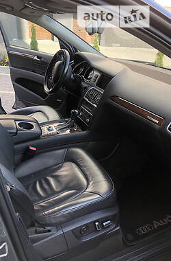 Внедорожник / Кроссовер Audi Q7 2012 в 