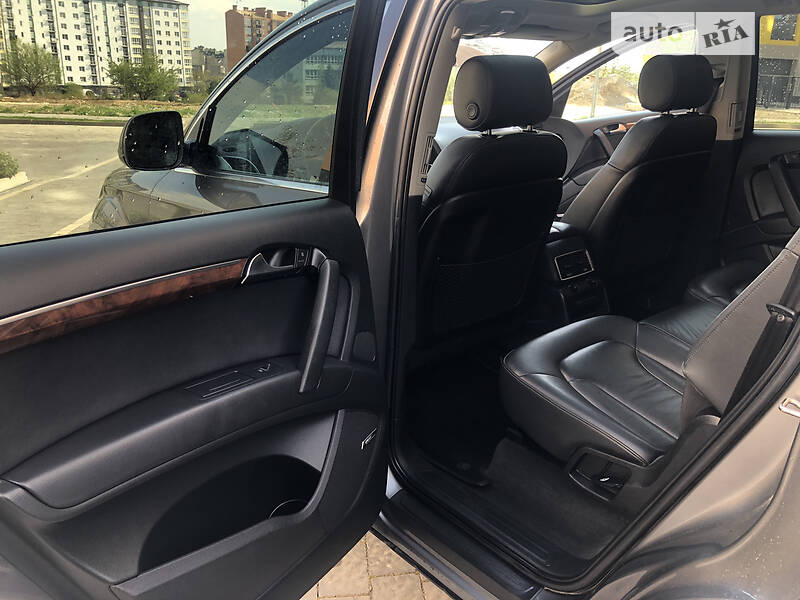 Позашляховик / Кросовер Audi Q7 2012 в Івано-Франківську