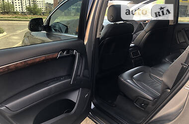 Внедорожник / Кроссовер Audi Q7 2012 в 
