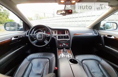 Внедорожник / Кроссовер Audi Q7 2010 в Днепре