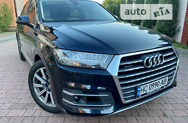 Внедорожник / Кроссовер Audi Q7 2017 в 
