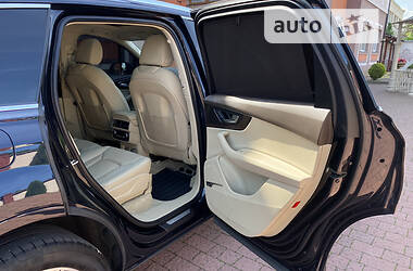Внедорожник / Кроссовер Audi Q7 2017 в 