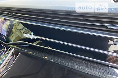 Позашляховик / Кросовер Audi Q7 2021 в 