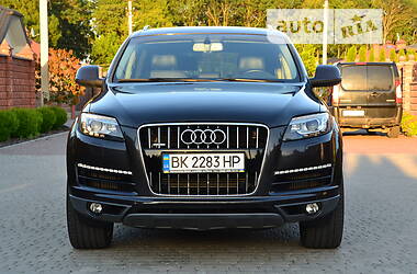 Внедорожник / Кроссовер Audi Q7 2012 в Ровно