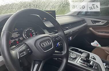 Позашляховик / Кросовер Audi Q7 2017 в Полтаві