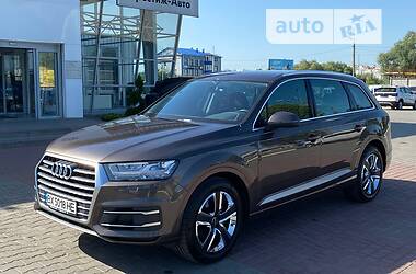 Внедорожник / Кроссовер Audi Q7 2017 в Хмельницком