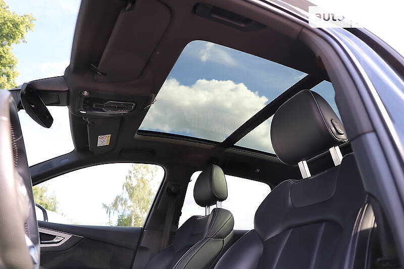 Позашляховик / Кросовер Audi Q7 2018 в Дрогобичі