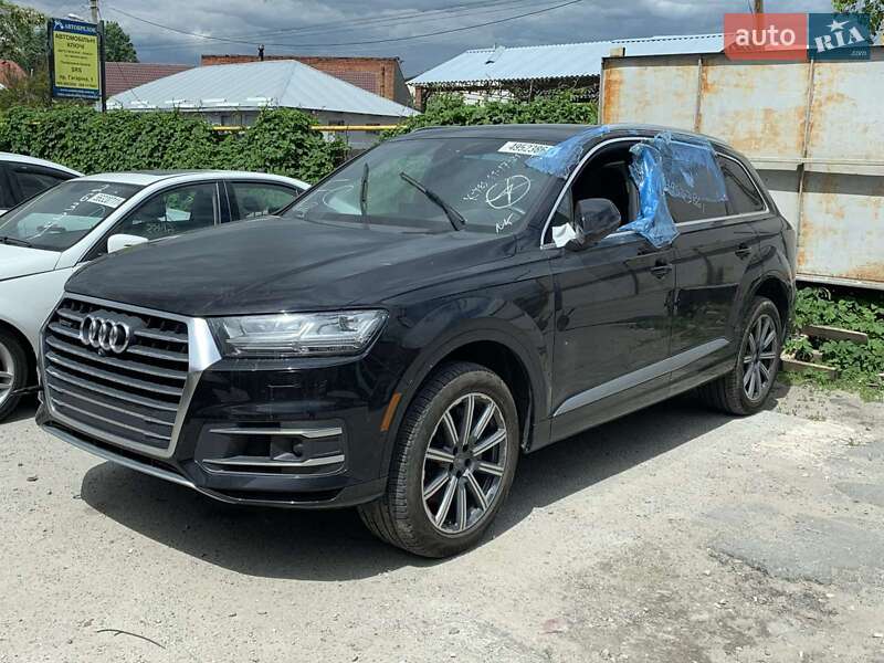 Позашляховик / Кросовер Audi Q7 2016 в Львові