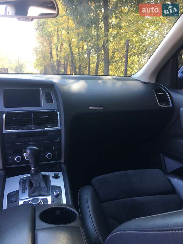 Позашляховик / Кросовер Audi Q7 2007 в Львові