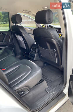 Внедорожник / Кроссовер Audi Q7 2013 в 
