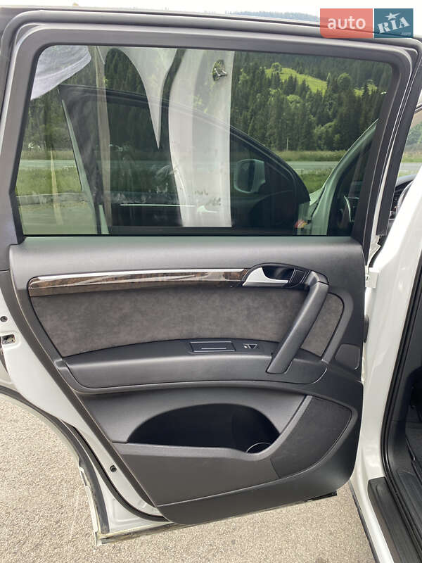 Внедорожник / Кроссовер Audi Q7 2013 в Верховине фото 29 Внедорожник / Кроссовер Audi Q7 2013 в Верховине