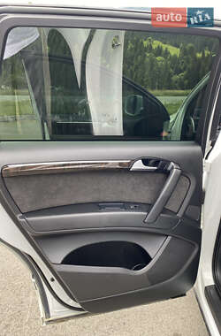 Внедорожник / Кроссовер Audi Q7 2013 в 